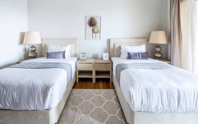Refined 2BR Luxury Apartment at Palm Jumeirah