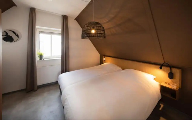 Premium Water 4p in Thorn