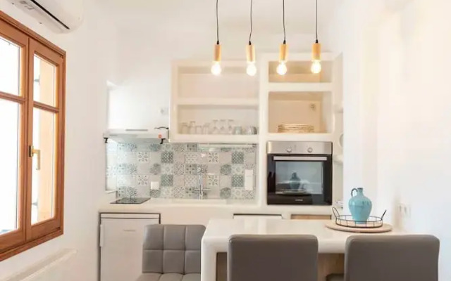 Theodora s Suite in Agios Charalampos