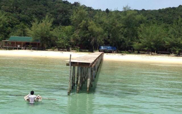 Sandy Beach Bungalows