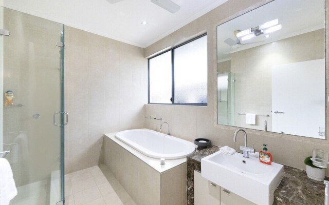 ZENLUX INFINITY - 4BR with Private Pool