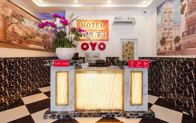 White 1 Hotel by OYO Rooms
