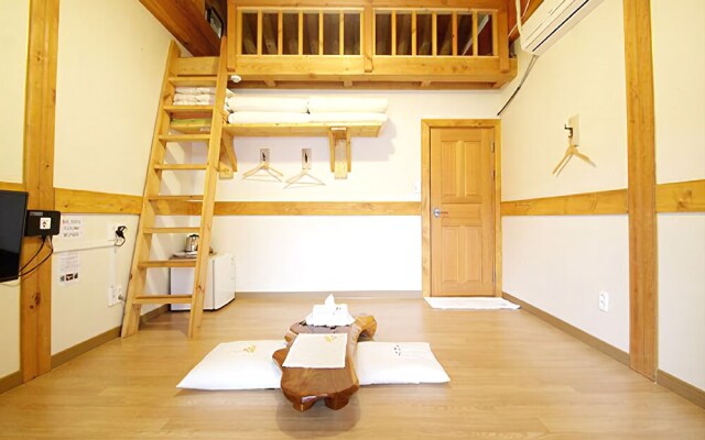 Jeonju Big Smile Pension