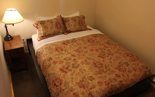 Red MountainVillageHomesCabins