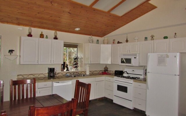 100 Cedar Hideaway Home