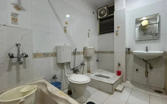 Hotel Sahu Near Kashi Vishwanath Temple Gate