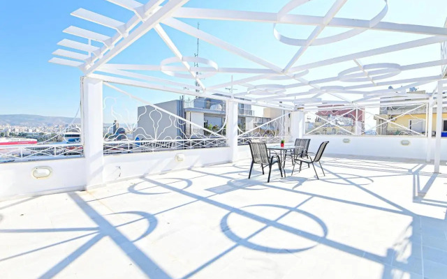 Charming apartment with a sea view terrace (F1)