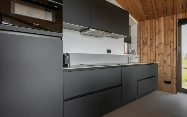 Spacious Holiday Home With Garden