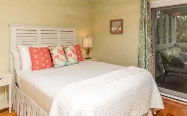Sandpiper Court 8 by Wild Dunes, With Amenities