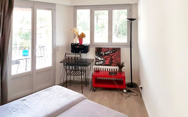 Apartment With 2 Bedrooms in Cannes, With Wonderful City View, Furnish