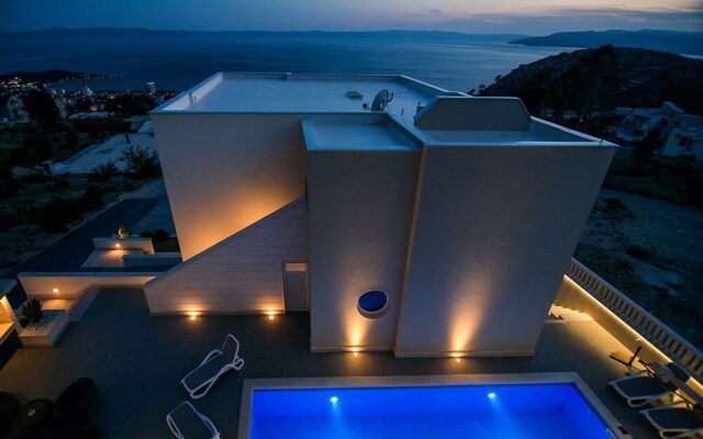 Lux Apartments