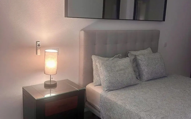 Spectacular Lagos Marina View apt on Promenade