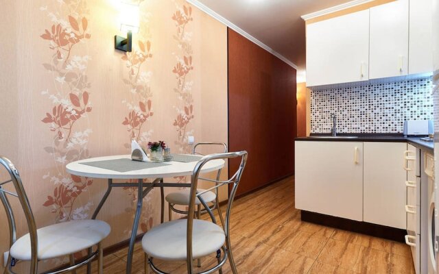 Апартаменты Home-Hotel, ул. Хорива, 50