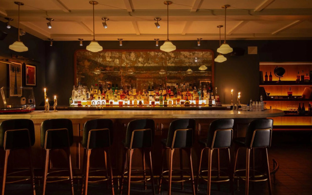 The Drayton Hotel Savannah, Curio Collection by Hilton