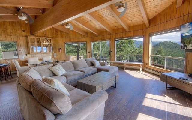 The Heights 4 Bedroom Home by RedAwning