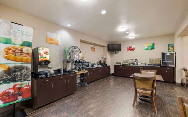 Quality Inn & Suites Terrell