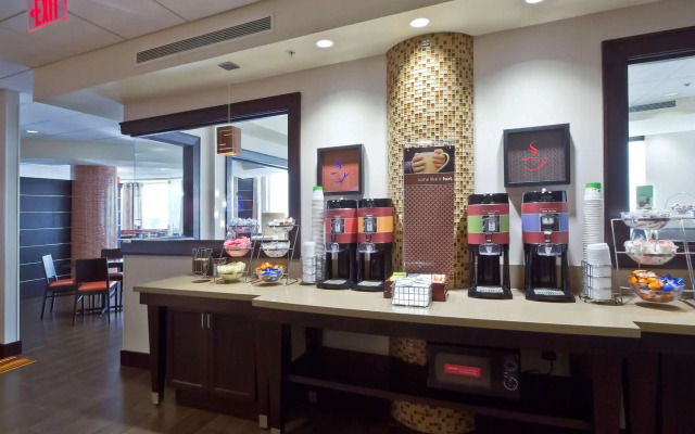 Hampton Inn & Suites Columbus-Downtown