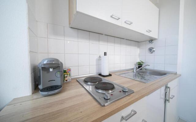 Studio Shiny - Zentral mit Balkon - Messe - Küche