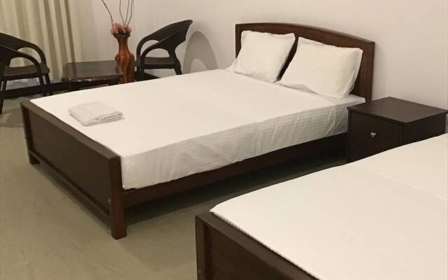 Canalside Villa & Guest House