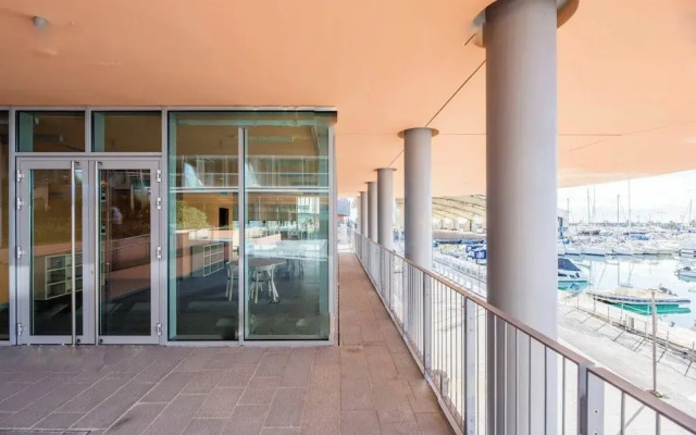 Genoa East Waterfront DeLuxe Flat