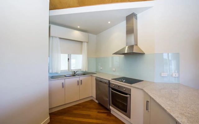 Waters Edge Townhouse 4
