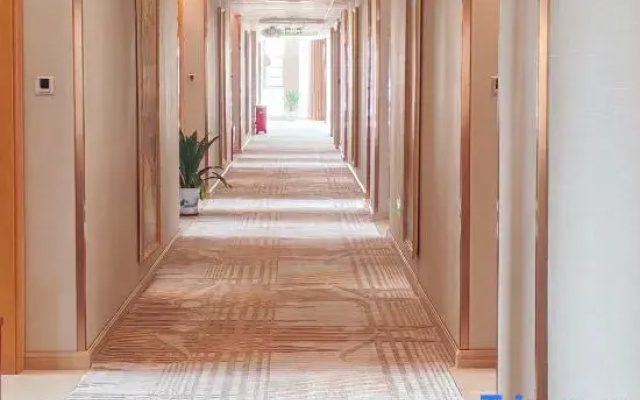Vienna Hotel (Taihe Chengjiang Avenue)