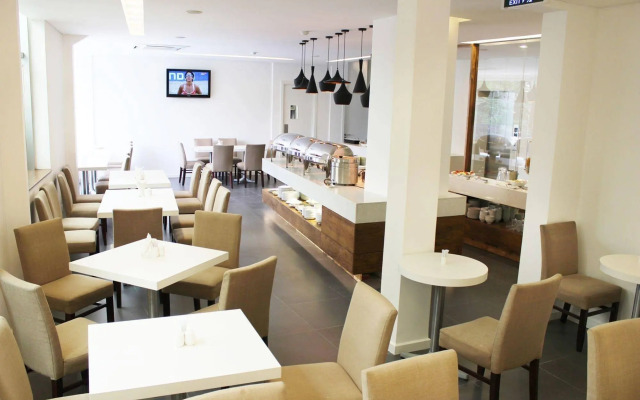 Liberty Hotel Saigon Greenview