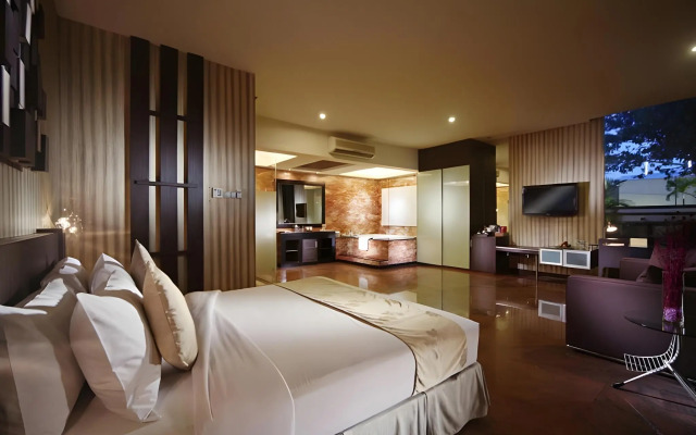 FM7 Resort Hotel