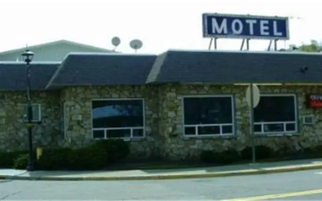 Village Inn