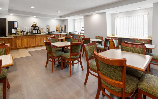 Microtel Inn by Wyndham Albany Airport