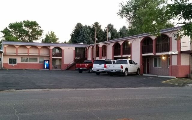 Town House Motor Inn