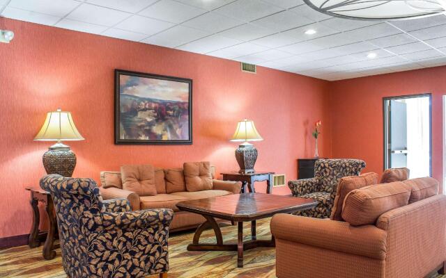 Lifestyle Inn Cedar Falls