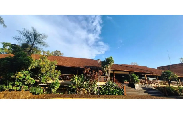 Raices Esturion Hotel