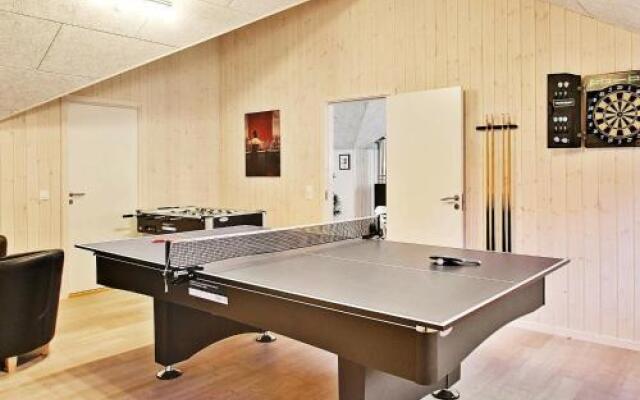 8 Person Holiday Home in Gelting