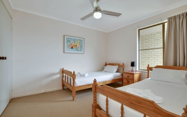 Coral Breeze Bradman Avenue Maroochydore