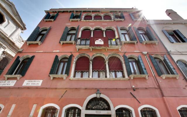 San Giorgio degli Schiavoni Apartments