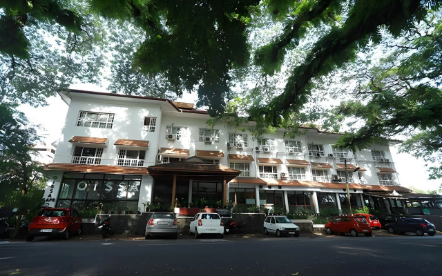 No. 18 Hotel