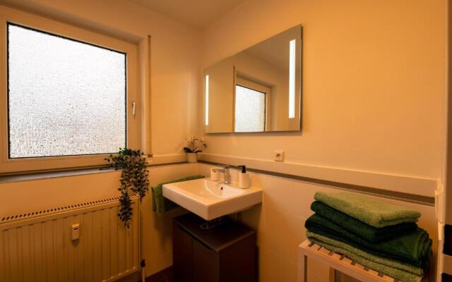 Exklusiv & Zentral: 1-Zi. Apartment mit Balkon Stellplatz