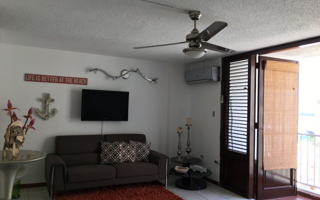 Isla Verde by the Sea Apartment