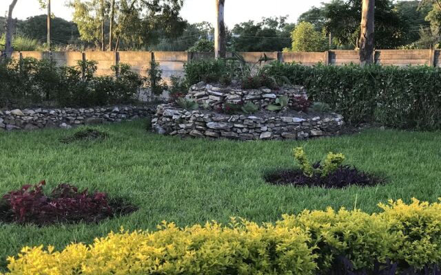 Monavale Hills Getaway