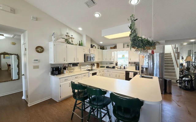 Windsail 6 Bedroom Home