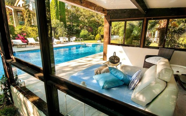Villa With 6 Bedrooms in Pontevedra, With Private Pool, Enclosed Garden and Wifi - 5 km From the Beach