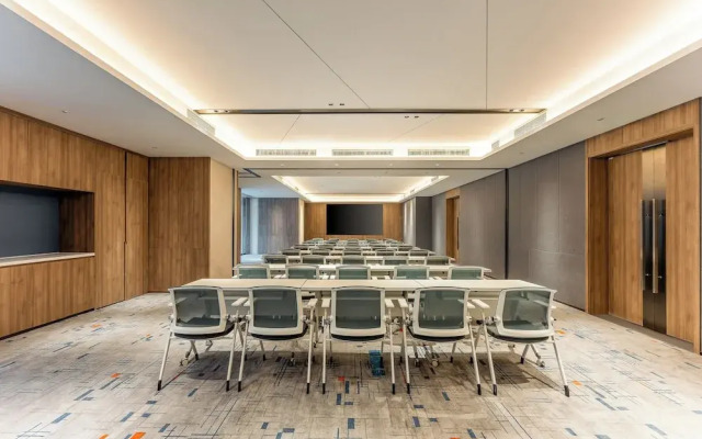 Holiday Inn Express Shenzhen Guangming by IHG