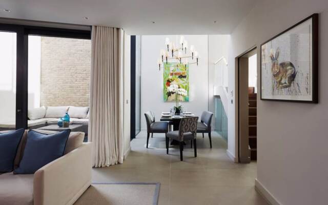 4 Bedroom House in Battersea Sleeps 7