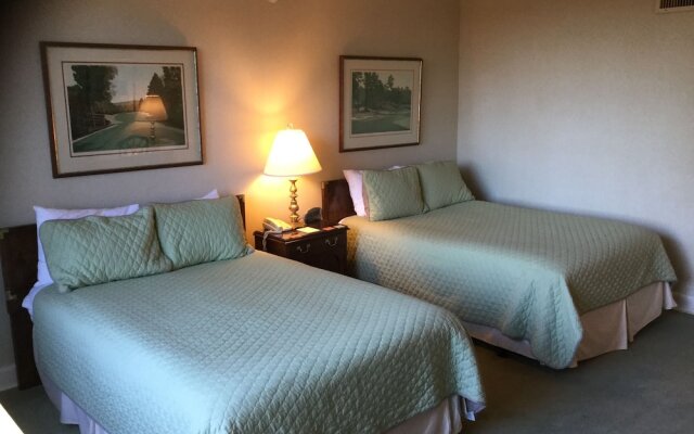 The Inn at Houndslake