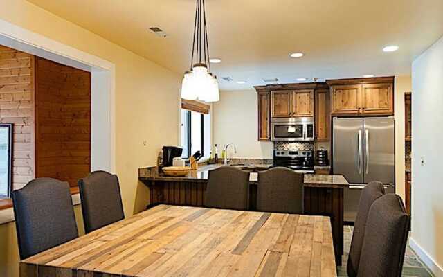 Deer Valley Retreat by Casago