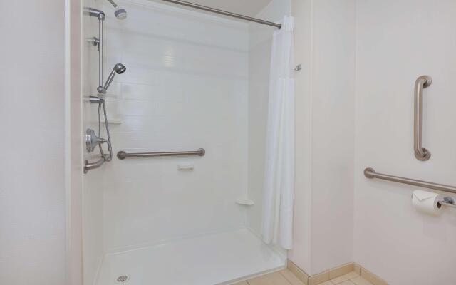 Hampton Inn & Suites Flint/Grand Blanc