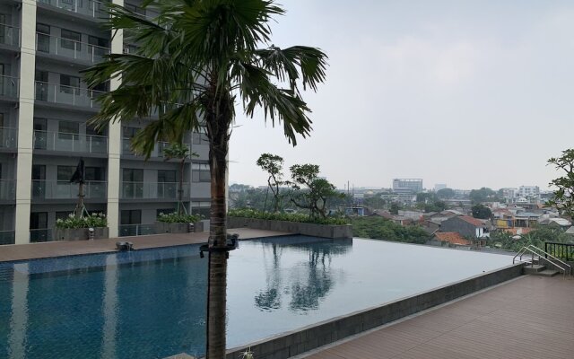 Relaxing Studio At Daan Mogot City Apartment
