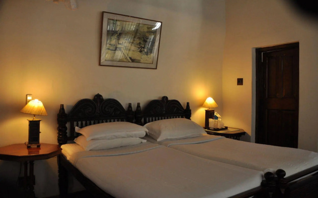 The Old Courtyard Hotel