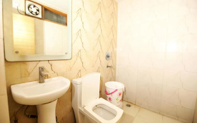 Hotel Lav-Kush Deluxe